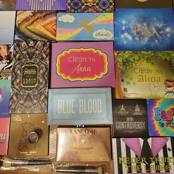 Makeup Bundle 2x Value - Picture 4 of 7